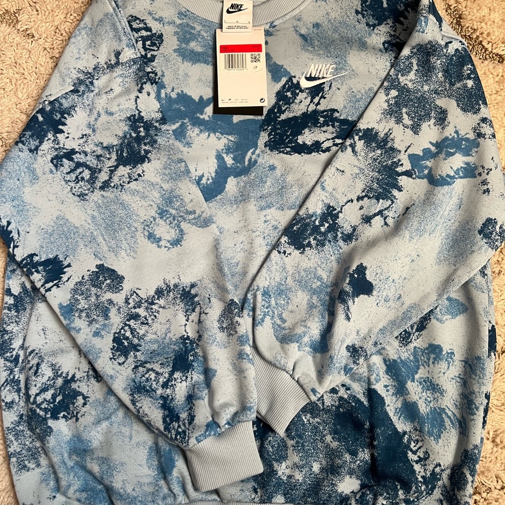 Nike kid’s Blue and White Crewneck Sweater